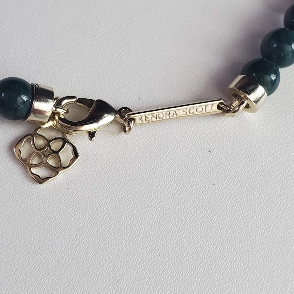 Kendra Scott Marlowe Long Beaded Necklace Dark Green Pale Gold Tone - Picture 5 of 8
